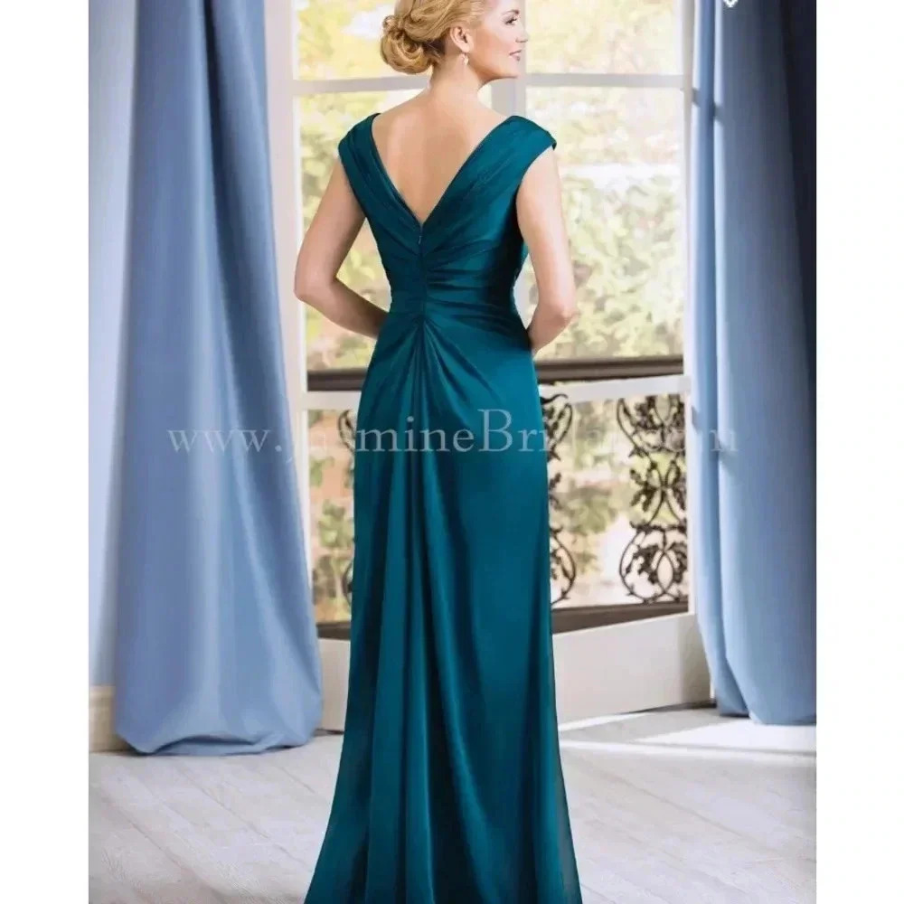 ~Jade by Jasmine~ Bridal Gown - Size 4 - Picture 3 of 13
